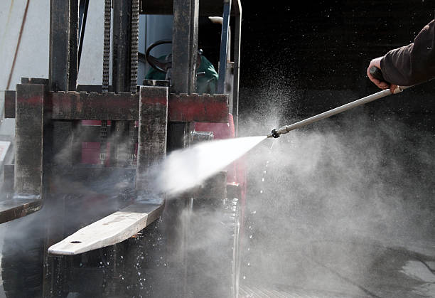 Professional Pressure Washing Services in Woodlawn Beach, FL